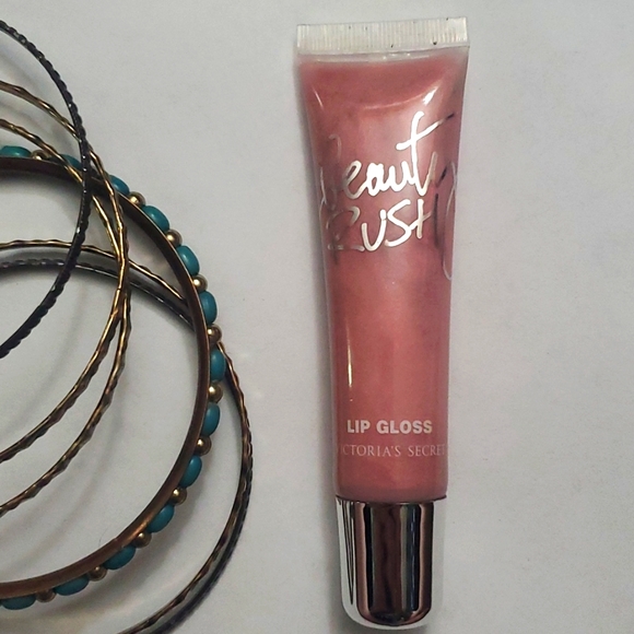 Bundle of Makeup & Bangel Bracelets - Picture 3 of 6